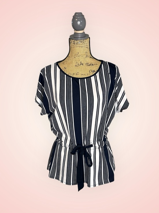 🌻 Laura Striped Drawstring Top #566 - Picture 2 of 11